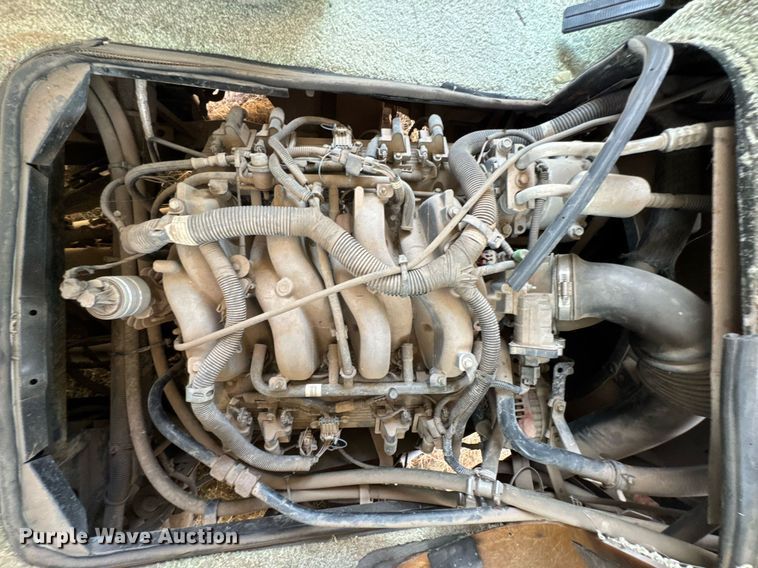 image for item DO0735 2004 Sightseer  Winnebago P32 RV