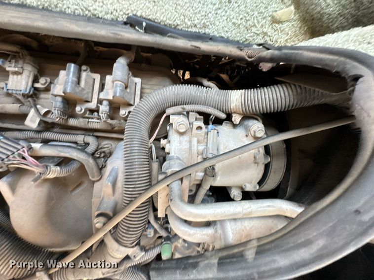 image for item DO0735 2004 Sightseer  Winnebago P32 RV