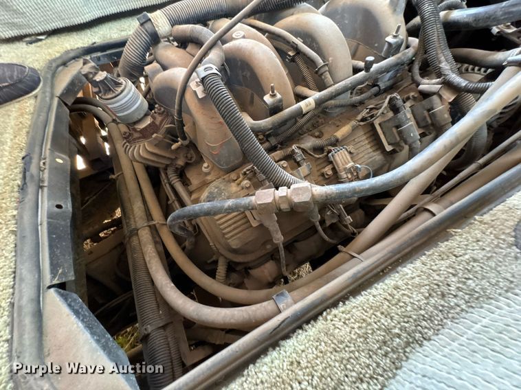 image for item DO0735 2004 Sightseer  Winnebago P32 RV