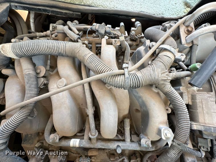 image for item DO0735 2004 Sightseer  Winnebago P32 RV