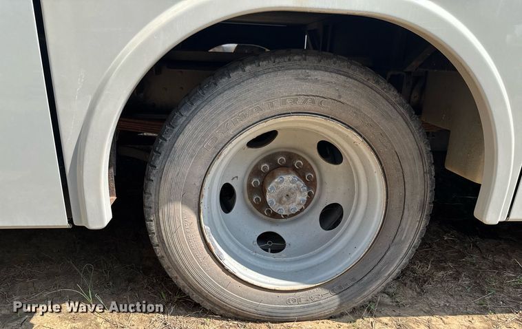 image for item DO0735 2004 Sightseer  Winnebago P32 RV