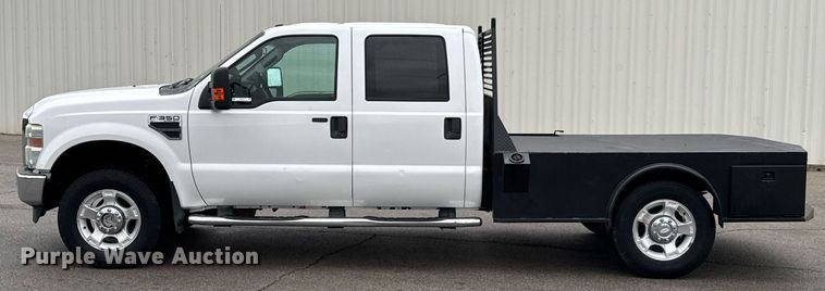 image for item DO0747 2010 Ford F350 Super Duty Crew Cab flatbed pickup truck
