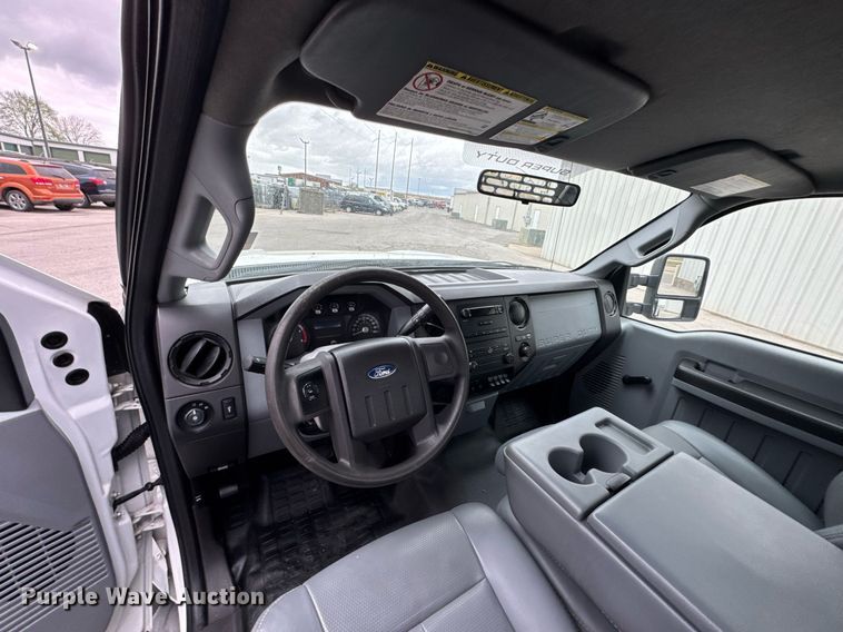 image for item DO0748 2011 Ford F450 Super Duty flatbed truck