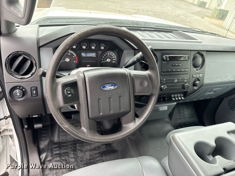 image for item DO0748 2011 Ford F450 Super Duty flatbed truck