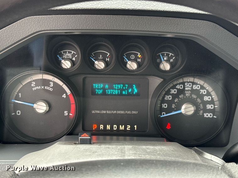 image for item DO0748 2011 Ford F450 Super Duty flatbed truck