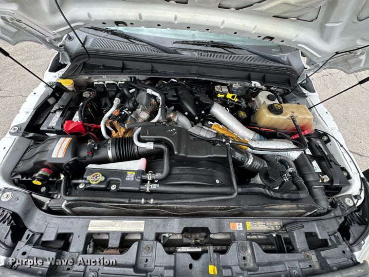 image for item DO0748 2011 Ford F450 Super Duty flatbed truck