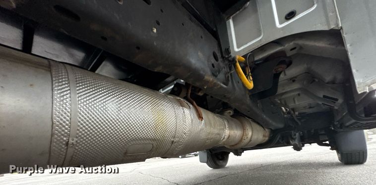 image for item DO0748 2011 Ford F450 Super Duty flatbed truck