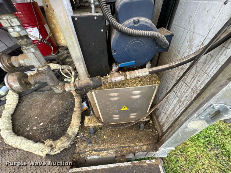 image for item DO0788 2023 Carry-On spray foam trailer