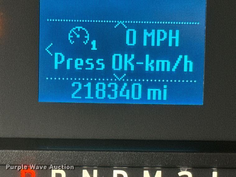 image for item DO0795 2017 Ford F550 Super Duty flatbed truck