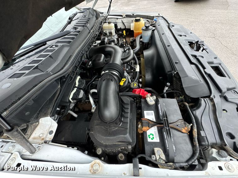 image for item DO0795 2017 Ford F550 Super Duty flatbed truck