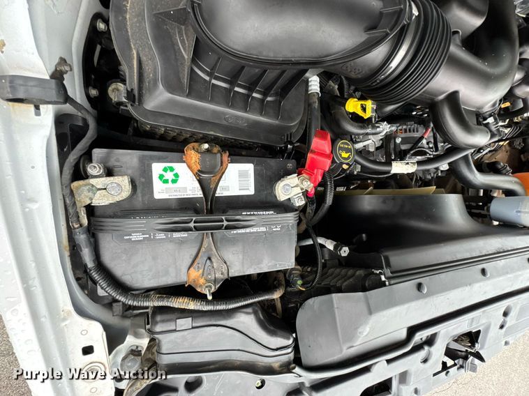 image for item DO0795 2017 Ford F550 Super Duty flatbed truck