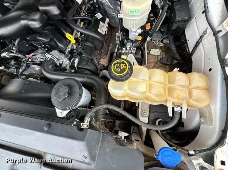 image for item DO0795 2017 Ford F550 Super Duty flatbed truck