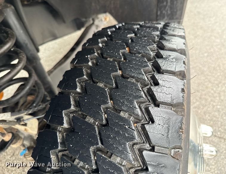 image for item DO0795 2017 Ford F550 Super Duty flatbed truck