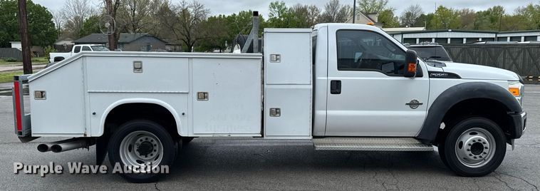 image for item DO0796 2012 Ford F550 Super Duty utility / service truck