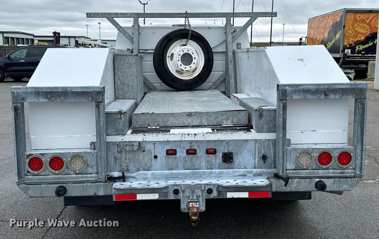 image for item DO0796 2012 Ford F550 Super Duty utility / service truck