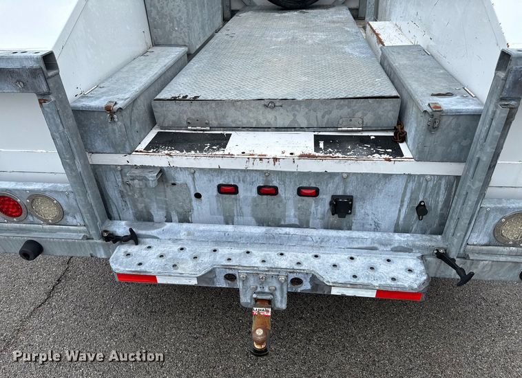 image for item DO0796 2012 Ford F550 Super Duty utility / service truck