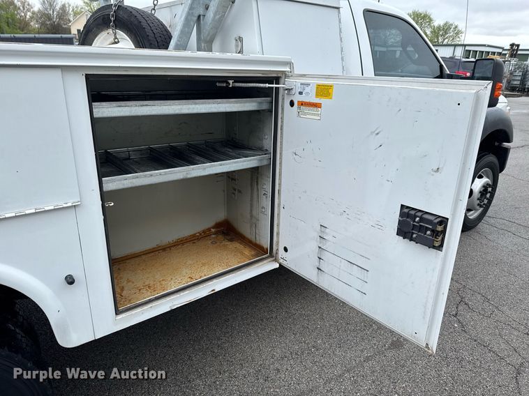 image for item DO0796 2012 Ford F550 Super Duty utility / service truck