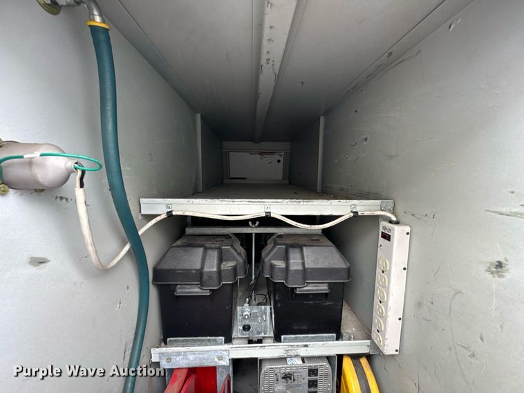 image for item DO0796 2012 Ford F550 Super Duty utility / service truck