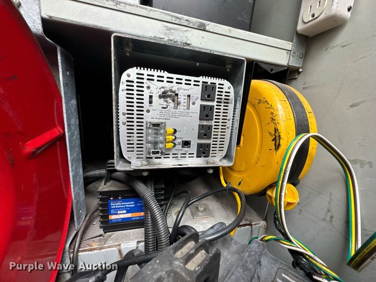 image for item DO0796 2012 Ford F550 Super Duty utility / service truck