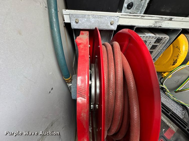 image for item DO0796 2012 Ford F550 Super Duty utility / service truck