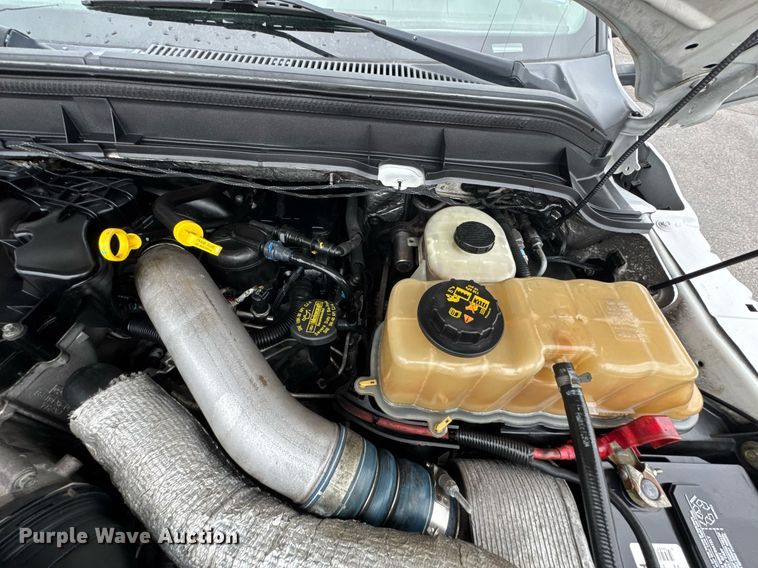 image for item DO0796 2012 Ford F550 Super Duty utility / service truck