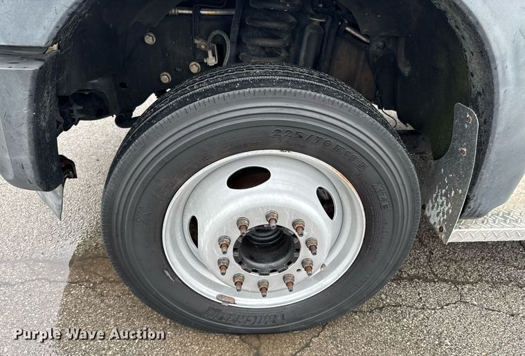 image for item DO0796 2012 Ford F550 Super Duty utility / service truck