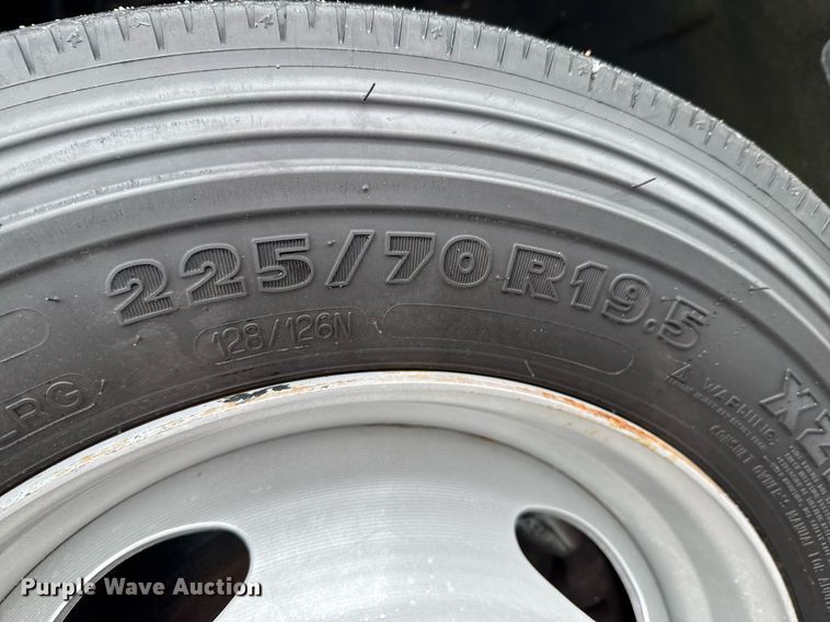 image for item DO0796 2012 Ford F550 Super Duty utility / service truck