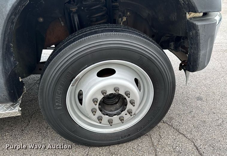 image for item DO0796 2012 Ford F550 Super Duty utility / service truck