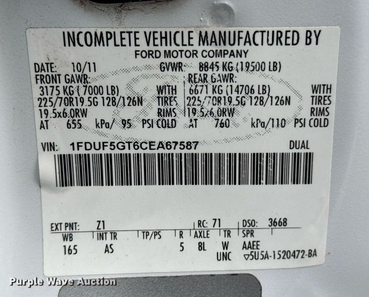 image for item DO0796 2012 Ford F550 Super Duty utility / service truck