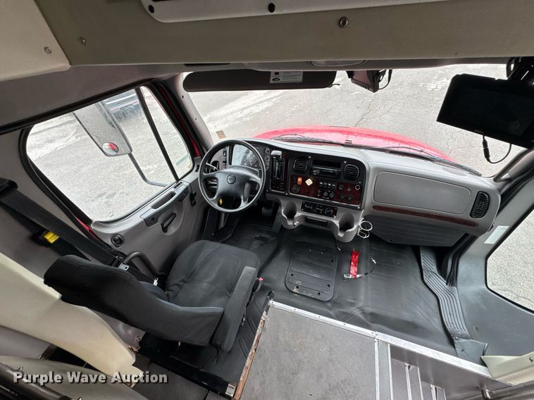 image for item DO0797 2014 Freightliner Business Class M2 shuttle bus