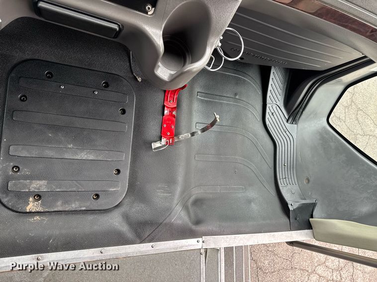 image for item DO0797 2014 Freightliner Business Class M2 shuttle bus