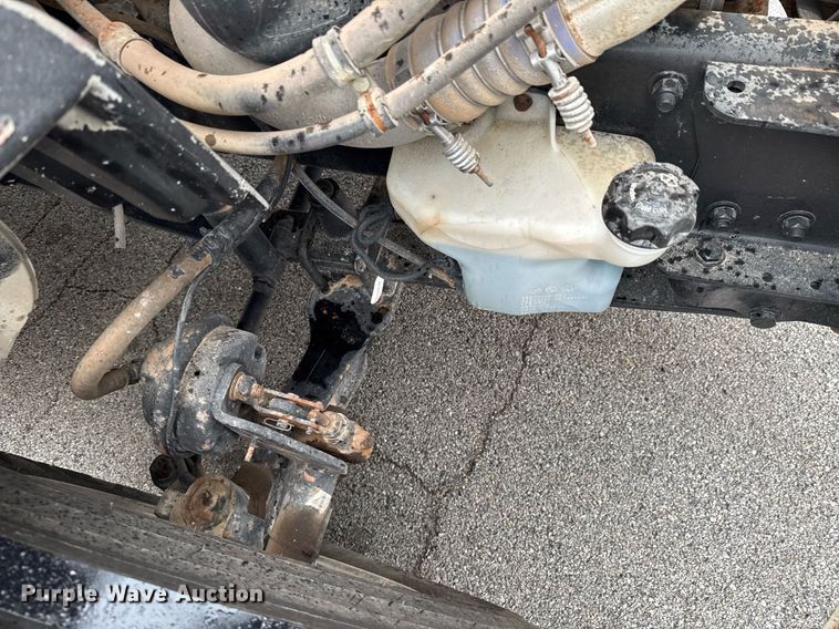 image for item DO0797 2014 Freightliner Business Class M2 shuttle bus