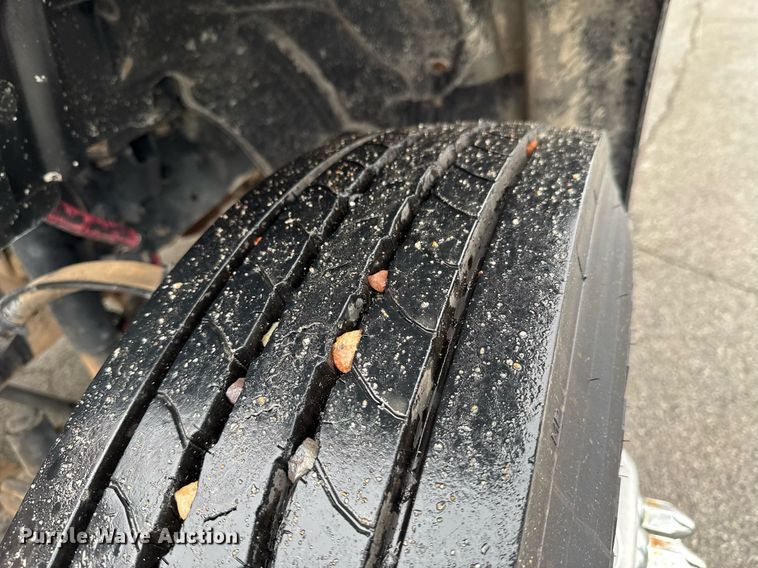 image for item DO0797 2014 Freightliner Business Class M2 shuttle bus