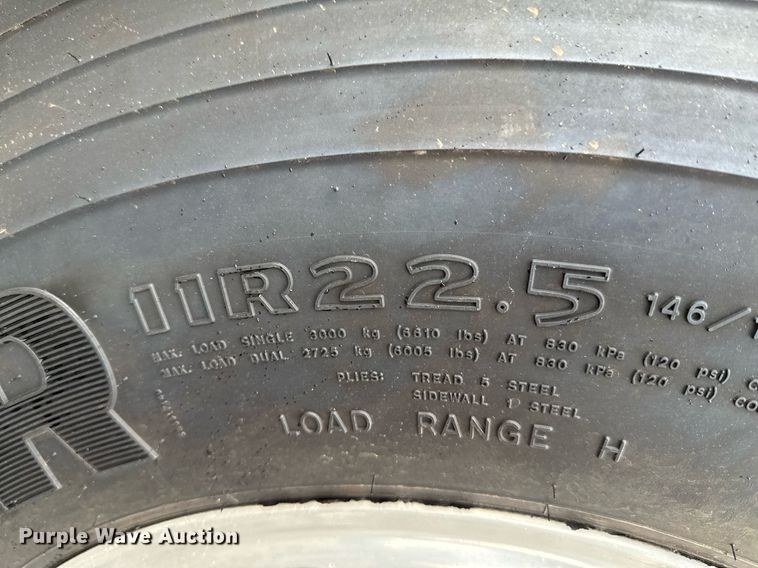 image for item DO0797 2014 Freightliner Business Class M2 shuttle bus