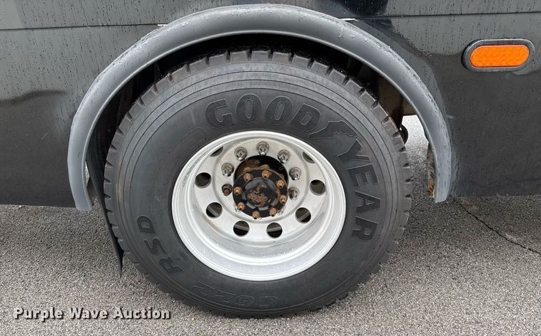 image for item DO0797 2014 Freightliner Business Class M2 shuttle bus