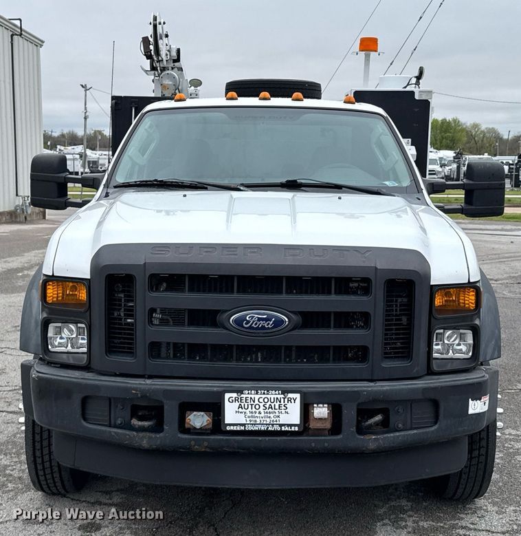 image for item DO0803 2010 Ford F550 Super Duty utility / service truck