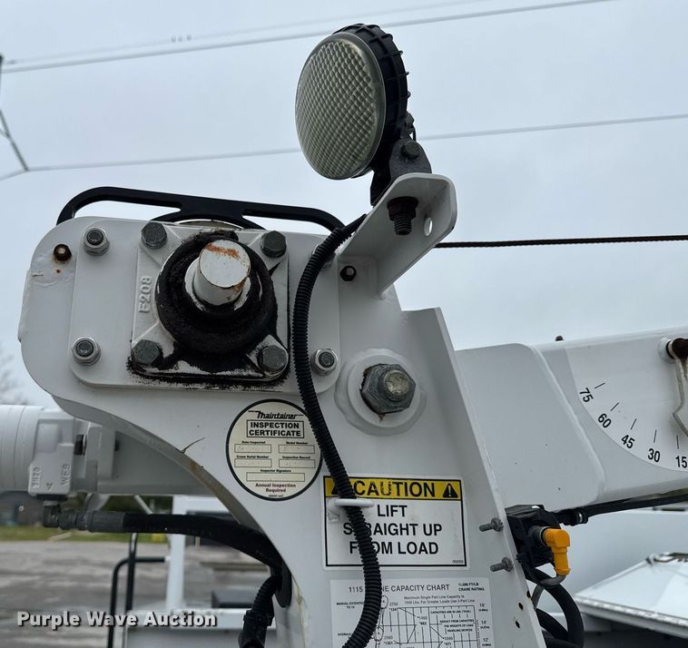 image for item DO0803 2010 Ford F550 Super Duty utility / service truck