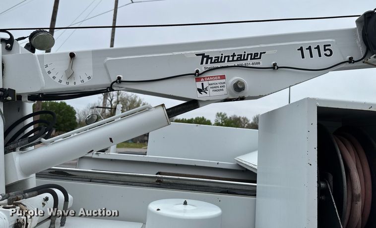 image for item DO0803 2010 Ford F550 Super Duty utility / service truck