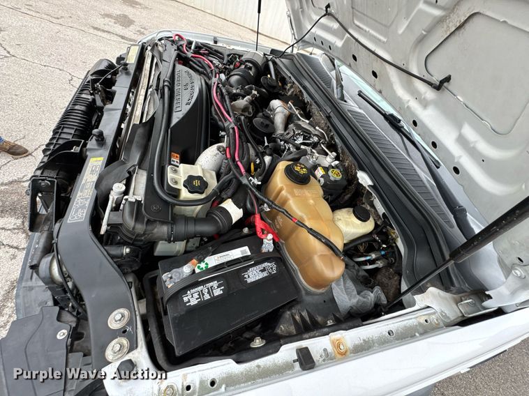 image for item DO0803 2010 Ford F550 Super Duty utility / service truck