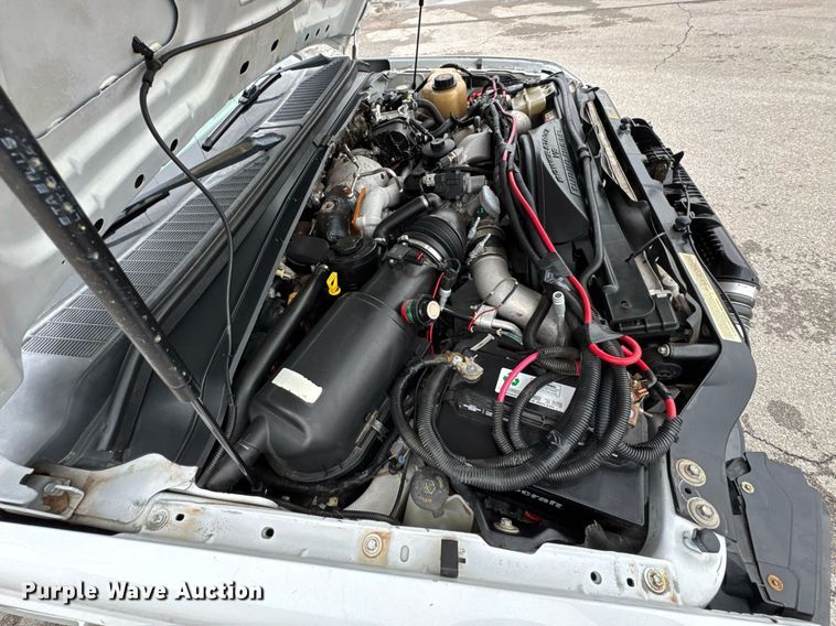 image for item DO0803 2010 Ford F550 Super Duty utility / service truck