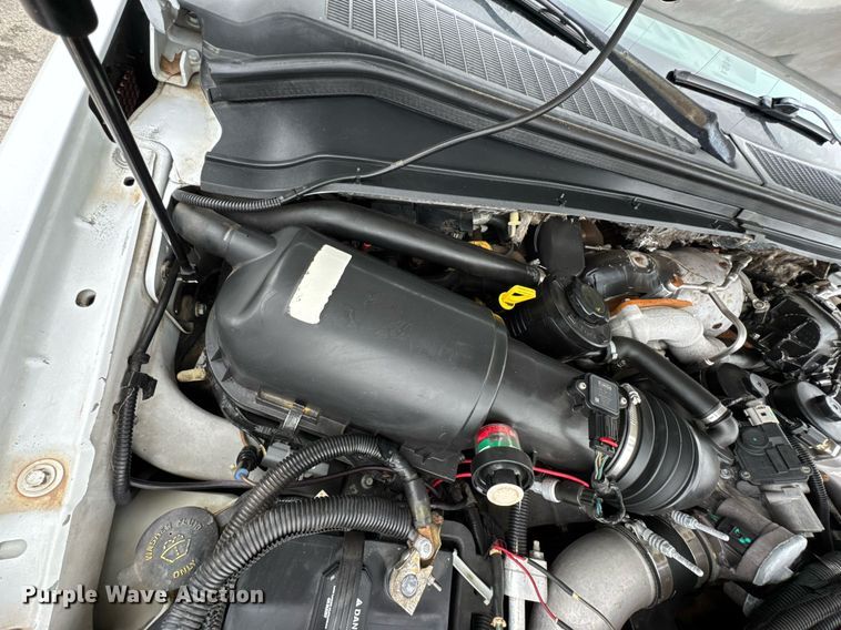 image for item DO0803 2010 Ford F550 Super Duty utility / service truck