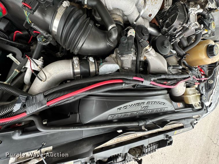 image for item DO0803 2010 Ford F550 Super Duty utility / service truck