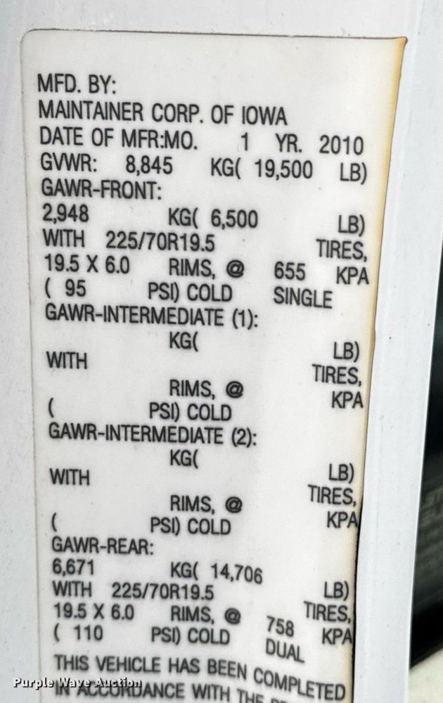 image for item DO0803 2010 Ford F550 Super Duty utility / service truck