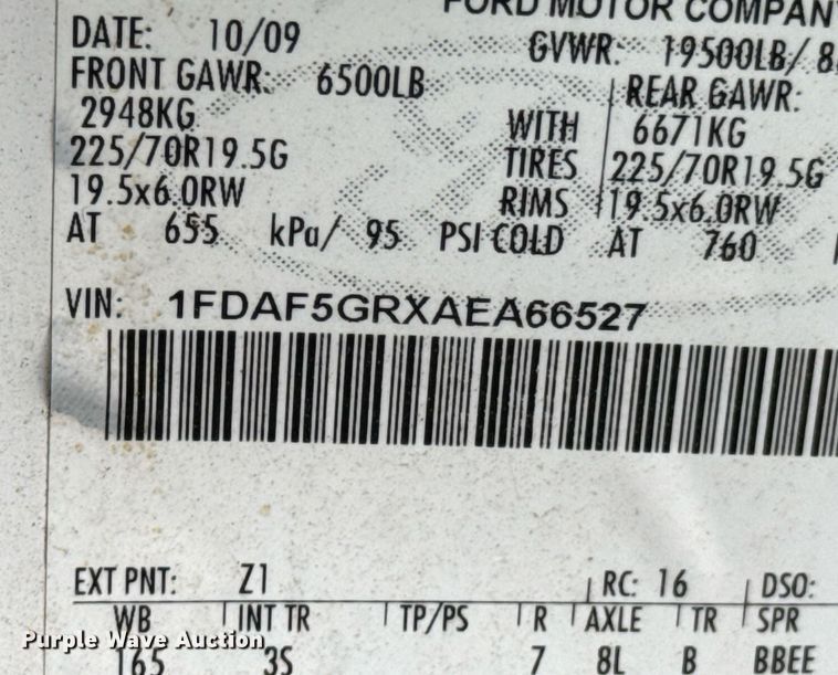 image for item DO0803 2010 Ford F550 Super Duty utility / service truck