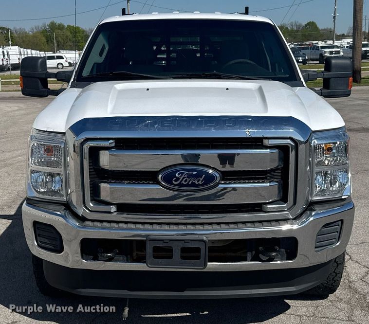 image for item DO0868 2012 Ford F250 Super Duty Crew Cab flatbed pickup truck