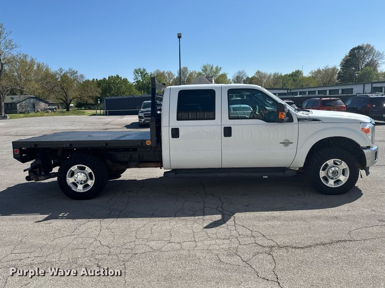 image for item DO0868 2012 Ford F250 Super Duty Crew Cab flatbed pickup truck