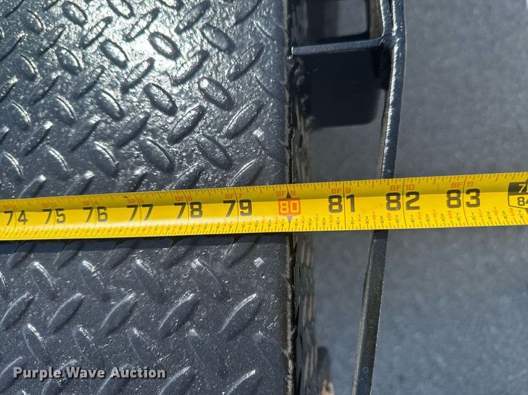 image for item DO0868 2012 Ford F250 Super Duty Crew Cab flatbed pickup truck