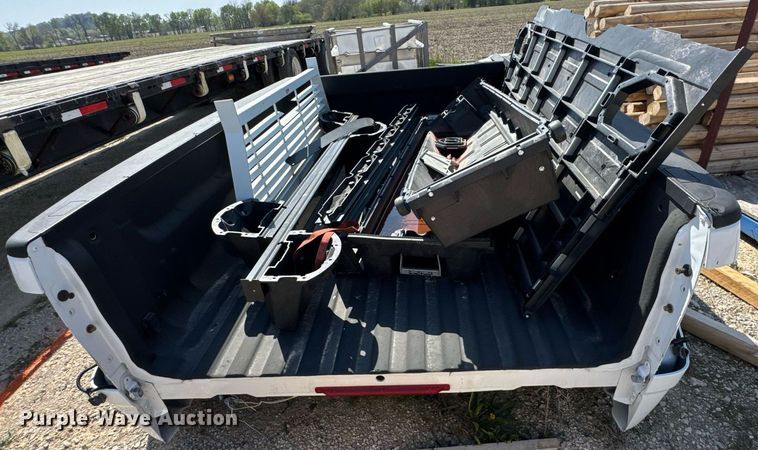 image for item DO0907 Pickup truck bed and parts