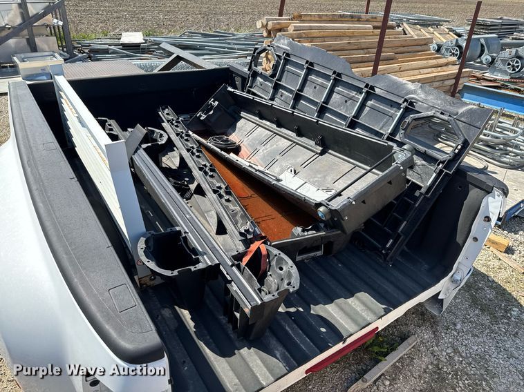 image for item DO0907 Pickup truck bed and parts