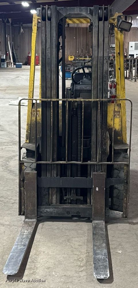 image for item DO0908 Hyster H45XM forklift